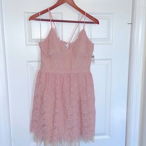 NWT Blush pink lace dress with tool lining